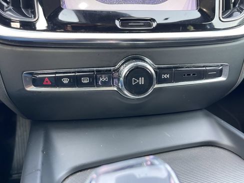 Used 2024 Volvo S60 B5 Plus FWD image 12