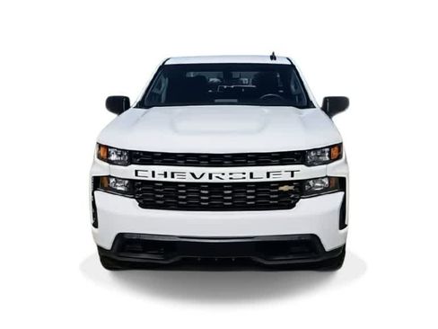 Used 2020 Chevrolet Silverado 1500 Custom w/ Custom Value Package image 3