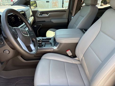 Used 2024 GMC Sierra 1500 SLT w/ SLT Premium Plus Package AWD/4WD image 16