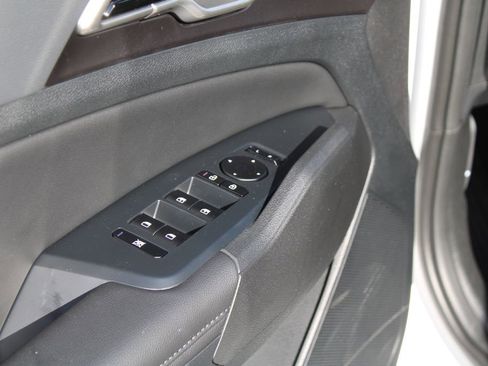 New 2026 Kia Sportage EX image 19