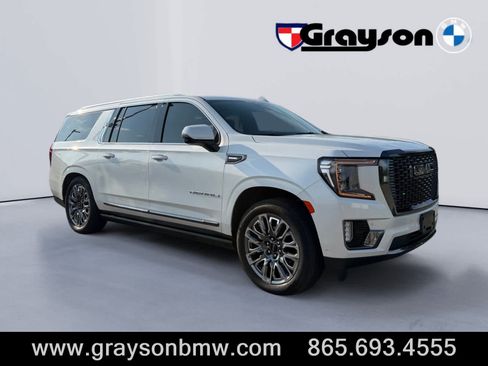 Used 2024 GMC Yukon XL Denali Ultimate AWD/4WD image 1