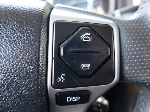 Used 2018 Toyota 4Runner SR5 AWD/4WD image 30