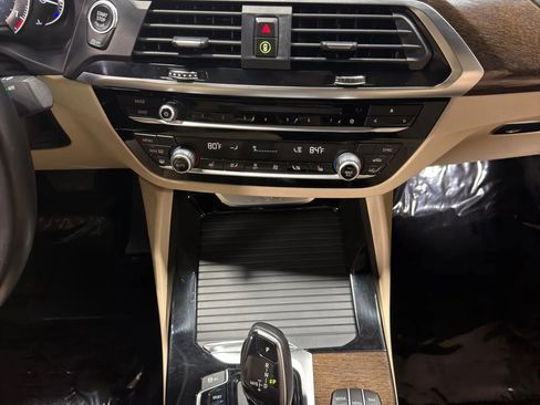 Used 2019 BMW X4 xDrive30i w/ Convenience Package AWD/4WD image 3