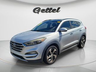 Used 2017 Hyundai Tucson Limited w/ Limited Ultimate Package 03 FWD video 1