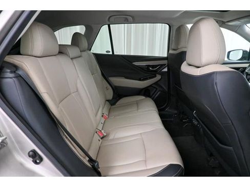 Used 2020 Subaru Outback Limited image 17