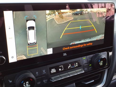 Certified 2025 Toyota Grand Highlander AWD image 17