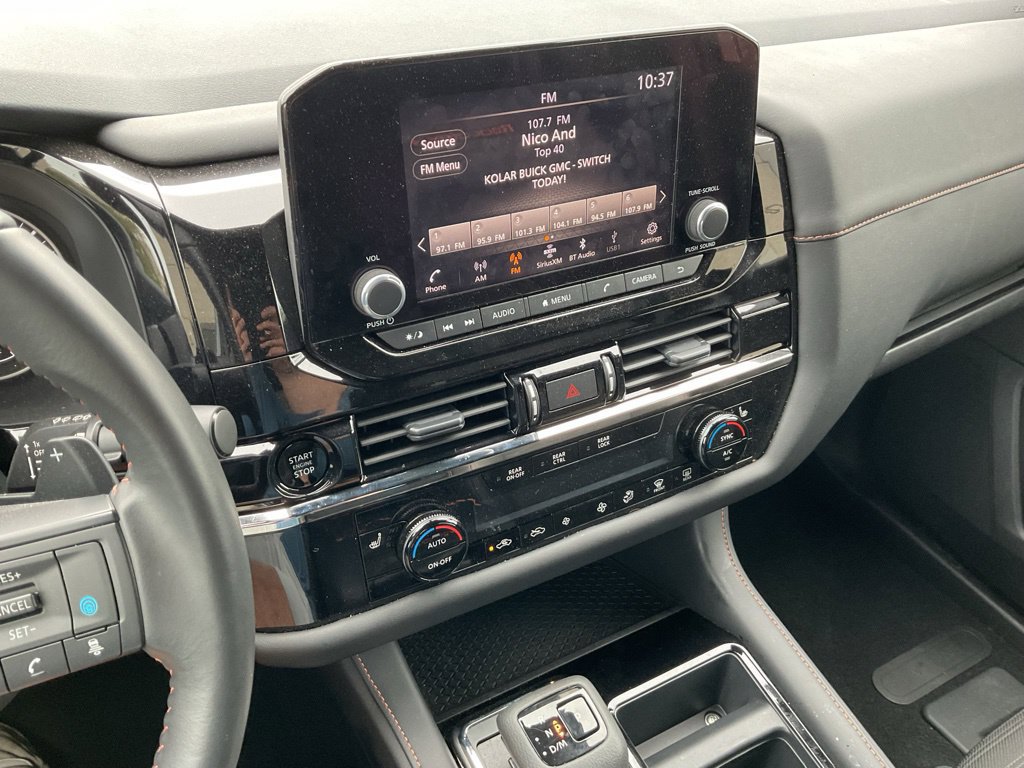 Used 2025 Nissan Pathfinder Rock Creek AWD/4WD image 13