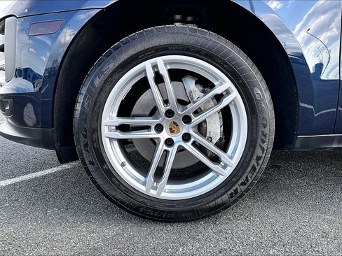 Used 2021 Porsche Macan image 8