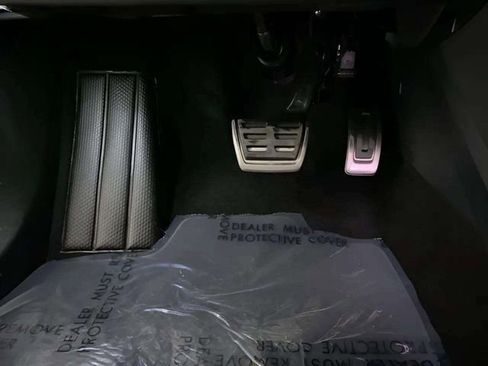 Used 2024 Audi Q4 e-tron Premium Plus w/ Premium Plus image 44