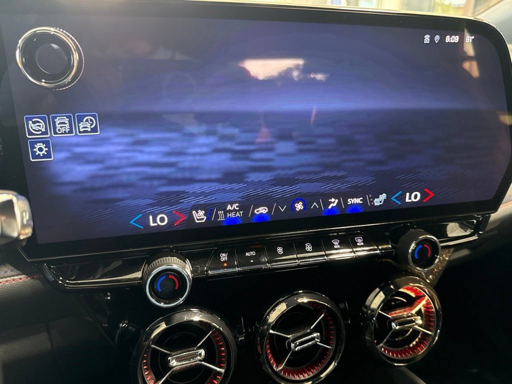 Used 2024 Chevrolet Blazer EV RS AWD/4WD image 29