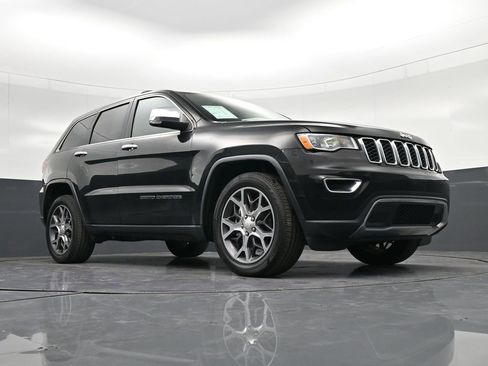 Used 2019 Jeep Grand Cherokee Limited image 33