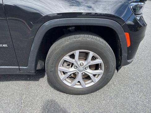 Used 2022 Jeep Grand Cherokee L Limited w/ Luxury Tech Group II AWD/4WD image 9