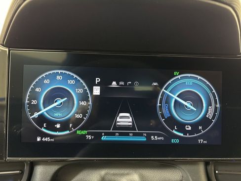 New 2025 Hyundai Elantra SEL FWD image 24