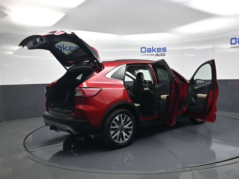 Used 2020 Ford Escape Titanium AWD/4WD image 57
