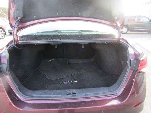 Used 2024 Nissan Sentra SV w/ All-Weather Package image 17