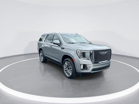 Used 2023 GMC Yukon Denali Ultimate AWD/4WD image 2