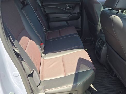Used 2023 Honda Ridgeline Black Edition image 9