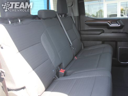 Used 2023 Chevrolet Silverado 1500 LT w/ Z71 Off-Road Package AWD/4WD image 25