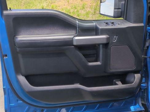 Used 2020 Ford F150 XLT w/ Equipment Group 302A Luxury AWD/4WD image 30