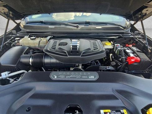 Used 2023 Jeep Wagoneer L Series II AWD/4WD image 24
