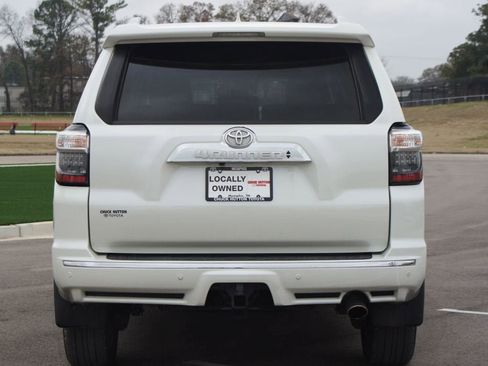 Used 2022 Toyota 4Runner Limited image 3