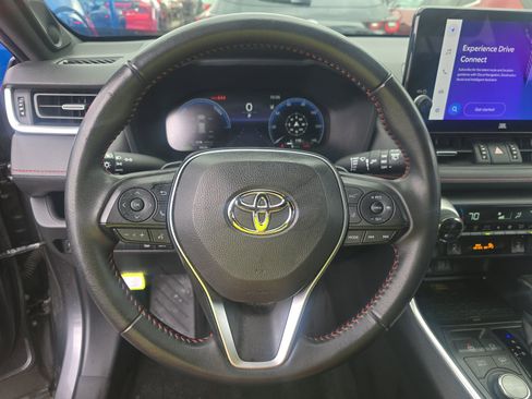 Used 2024 Toyota RAV4 XSE AWD/4WD image 17