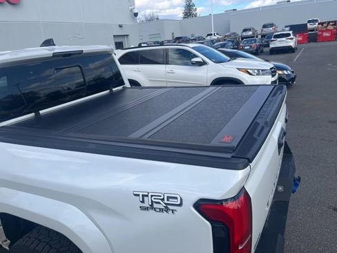 Used 2024 Toyota Tacoma TRD Sport w/ TRD Sport Upgrade Package AWD/4WD image 5