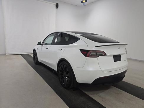 Used 2022 Tesla Model Y Performance AWD/4WD image 7