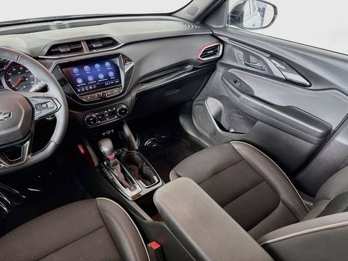 Used 2023 Chevrolet TrailBlazer RS w/ Convenience Package FWD image 22