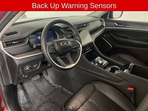 Used 2022 Jeep Grand Cherokee Limited image 14