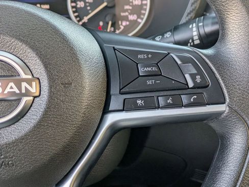 Used 2025 Nissan Sentra SV image 21