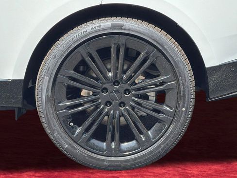New 2026 Land Rover Range Rover SE AWD/4WD image 12