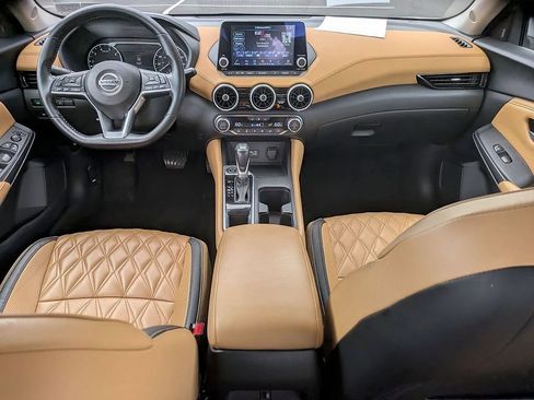 Used 2023 Nissan Sentra SV w/ SV Premium Package FWD image 20