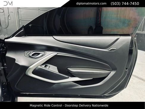 Used 2018 Chevrolet Camaro SS RWD image 25