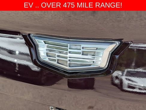 Used 2025 Cadillac Escalade IQ Luxury 2 w/ LPO, Premium Carpet Package AWD/4WD image 10