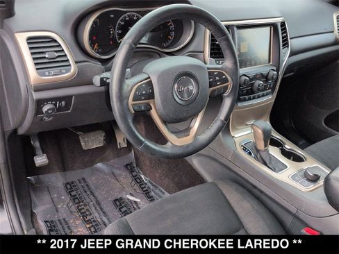 Used 2017 Jeep Grand Cherokee Laredo w/ Quick Order Package 23E image 21