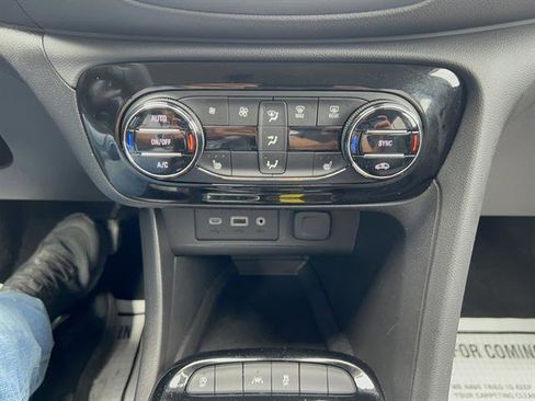 Used 2023 Buick Encore GX Select w/ Sport Touring Package image 18