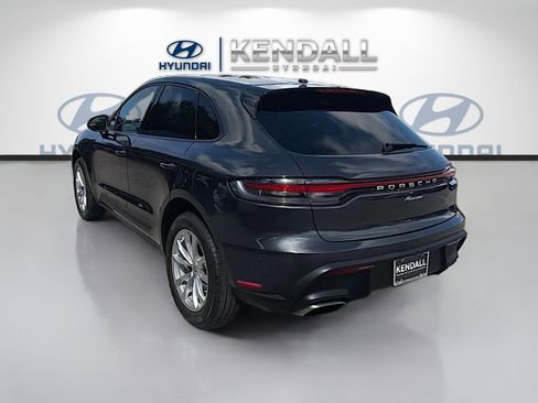 Used 2023 Porsche Macan image 4