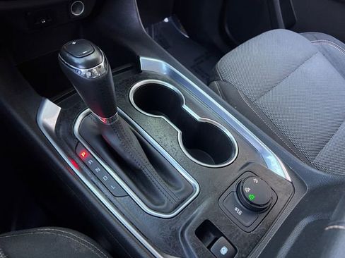 Used 2019 Chevrolet Traverse LT image 26