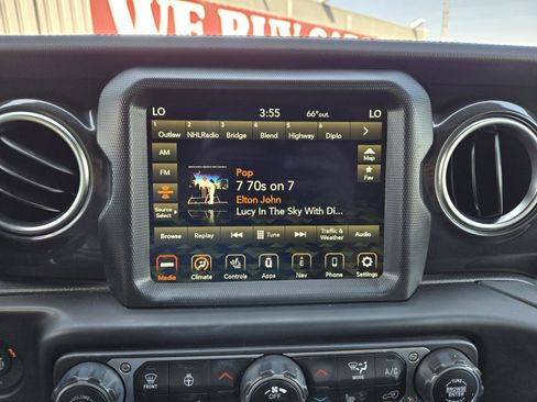 Certified 2021 Jeep Wrangler Unlimited Sahara image 9