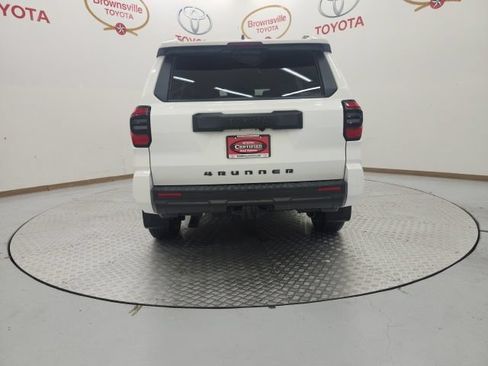 Used 2025 Toyota 4Runner SR5 RWD image 7