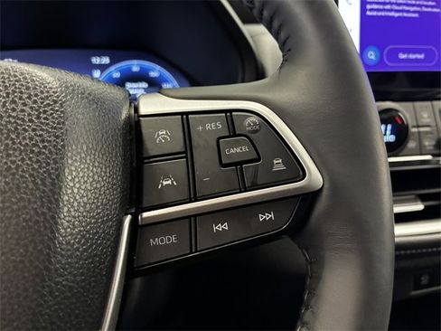 Used 2024 Toyota Grand Highlander Limited image 15