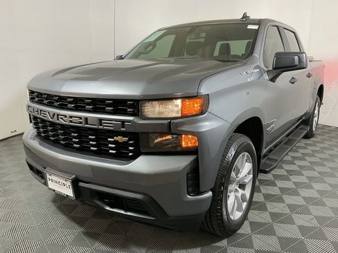 Used 2021 Chevrolet Silverado 1500 Custom AWD/4WD image 2