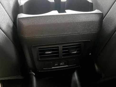 Used 2024 GMC Canyon AT4 image 10