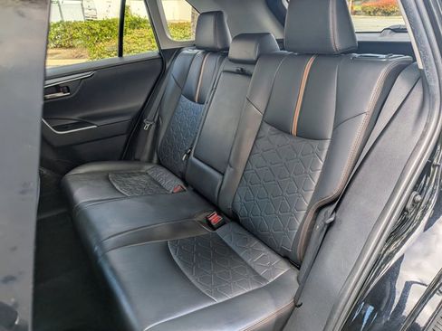 Used 2019 Toyota RAV4 Adventure AWD/4WD image 17