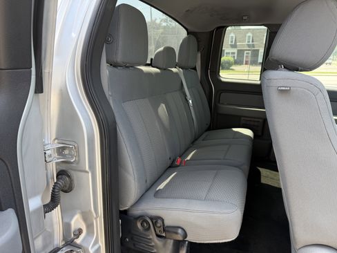 Used 2014 Ford F150 XLT w/ XLT Chrome Package AWD/4WD image 16
