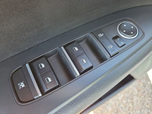 Used 2024 Kia Forte LXS image 23