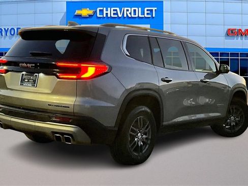 Used 2025 GMC Acadia Elevation image 5