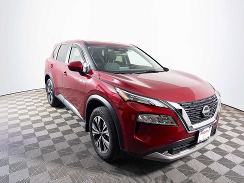 Used 2023 Nissan Rogue SV AWD/4WD image 3