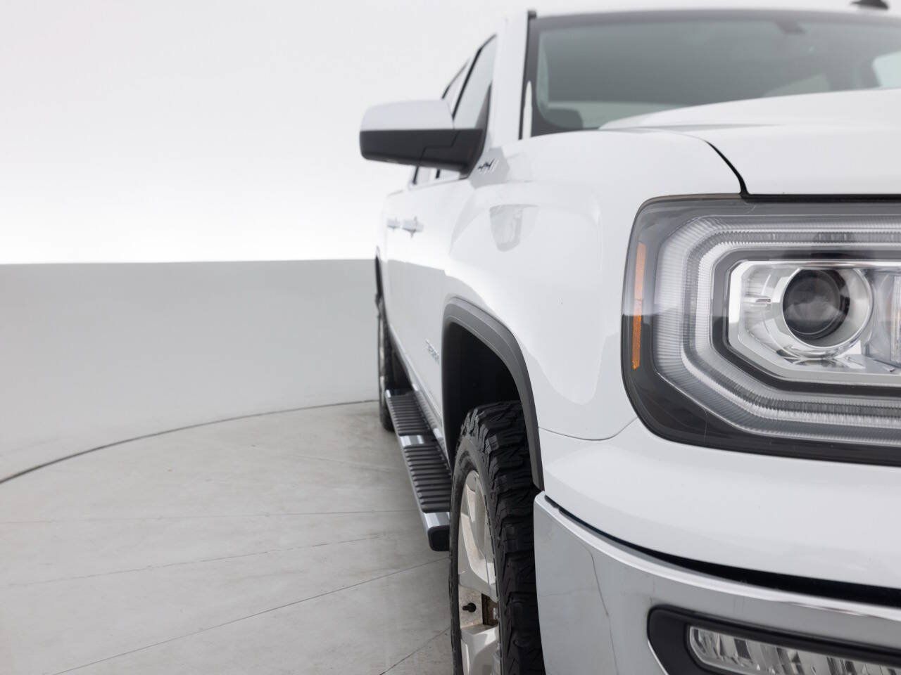 Used 2016 GMC Sierra 1500 SLT w/ SLT Premium Package AWD/4WD image 11